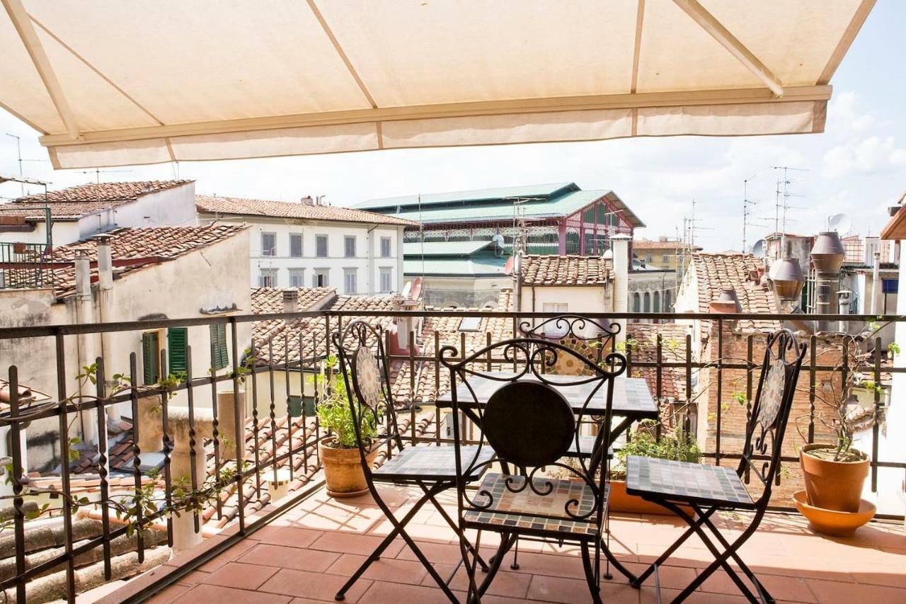 Rebby'S Terrace Apartment ฟลอเรนซ์ ภายนอก รูปภาพ