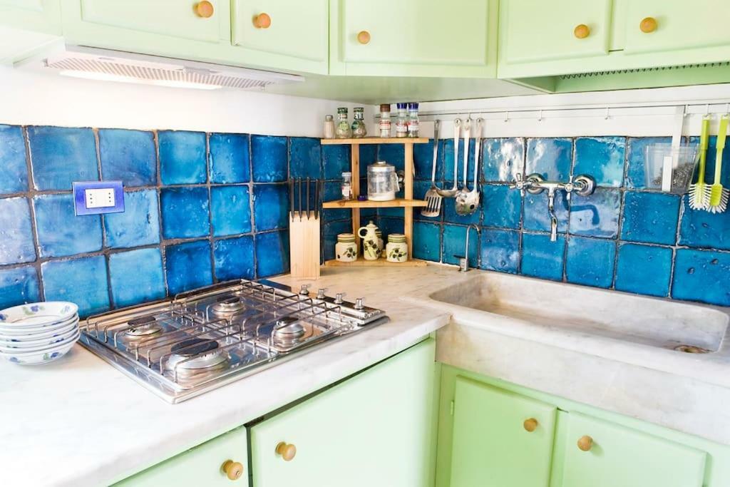 Rebby'S Terrace Apartment ฟลอเรนซ์ ภายนอก รูปภาพ