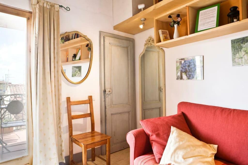 Rebby'S Terrace Apartment ฟลอเรนซ์ ภายนอก รูปภาพ